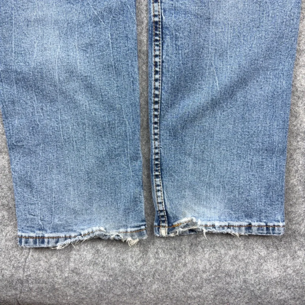 Levi's Jeans Mens 32x30 Blue 514 Straight Fit Distressed Denim Casual Workwear